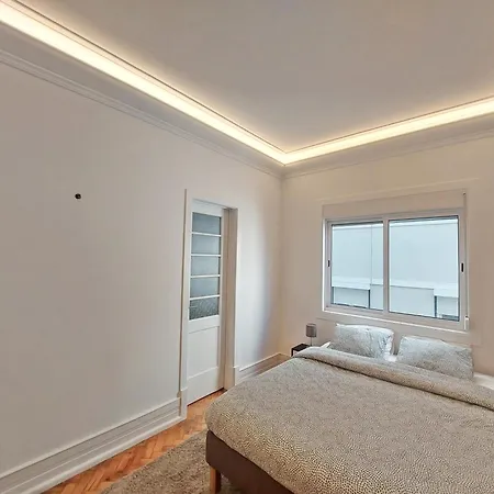 Don Alvares בית הארחה ליסבון