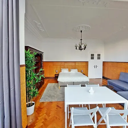 Don Alvares * Lisboa